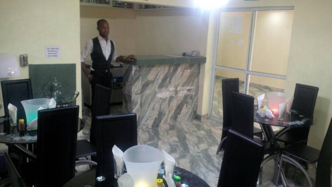 Buggatti Hotel And Suit Port Harcourt Eksteriør billede